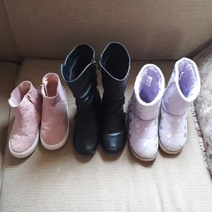 3 pairs of size 10 boots